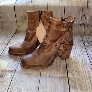 Bed Stu Octane II Tan MD Size 10